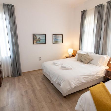 Seven Cafe & Hotel Pogradec Luaran gambar