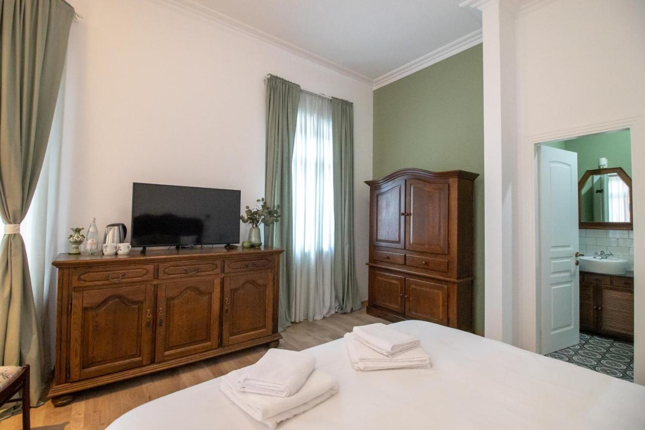 Seven Cafe & Hotel Pogradec Luaran gambar