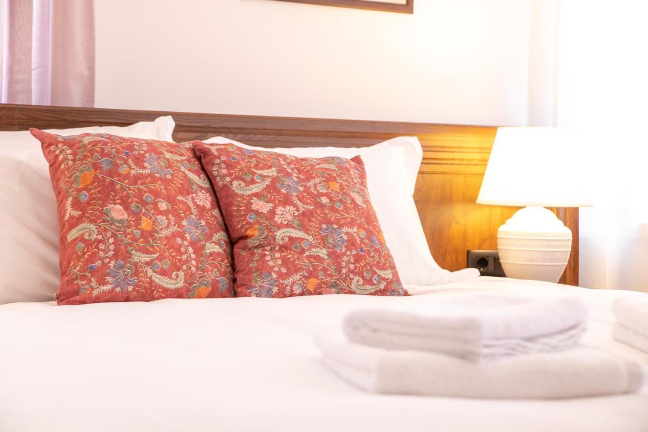 Seven Cafe & Hotel Pogradec Luaran gambar
