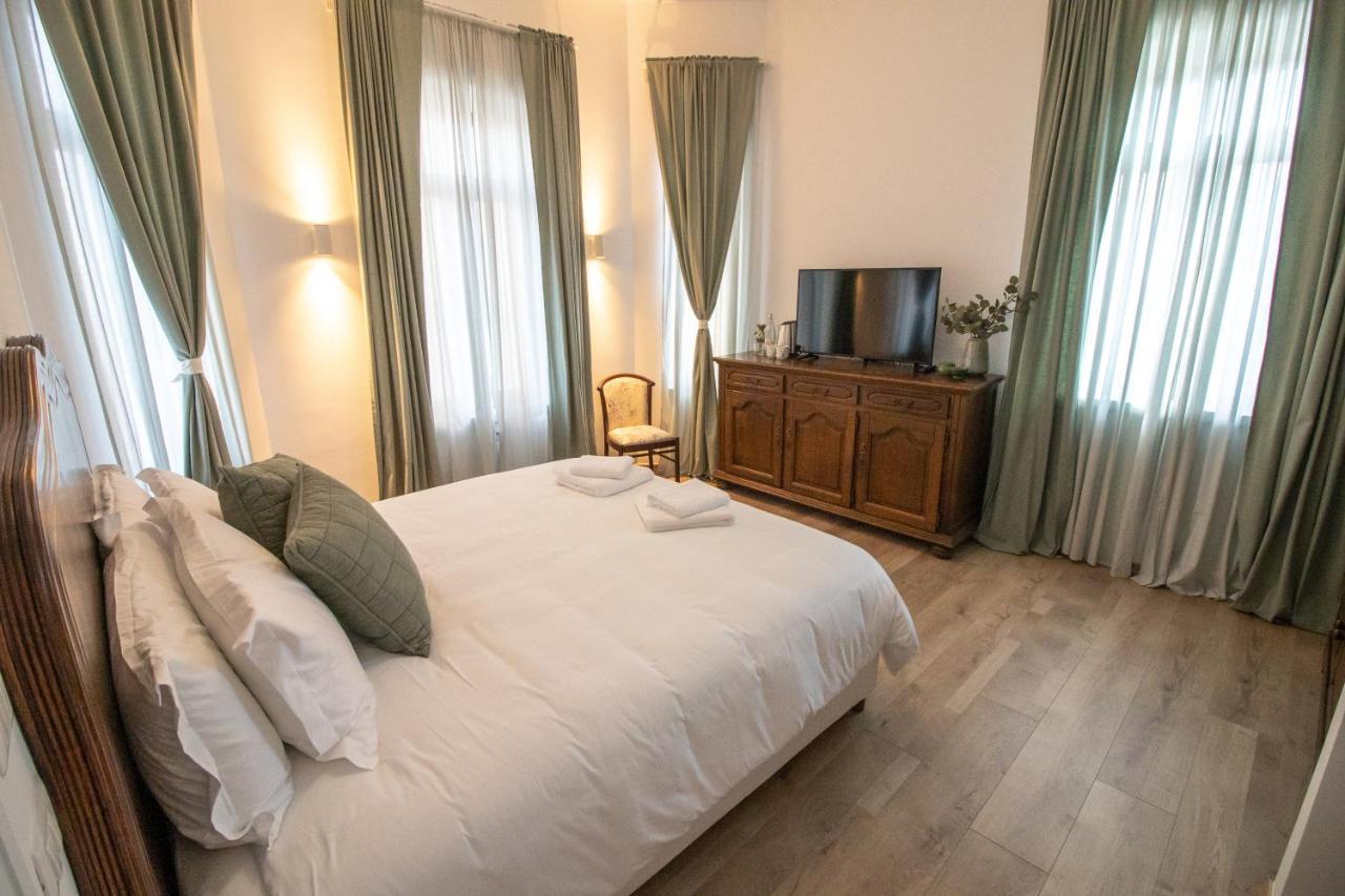 Seven Cafe & Hotel Pogradec Luaran gambar